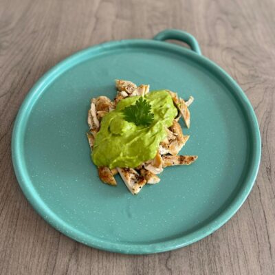 Pollo salsa de Aguacate